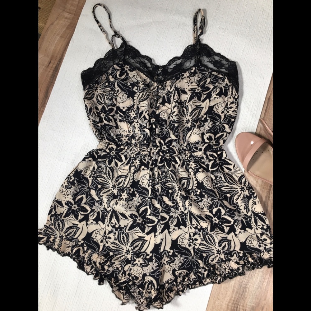 Lace Trim Romper - Black and Cream